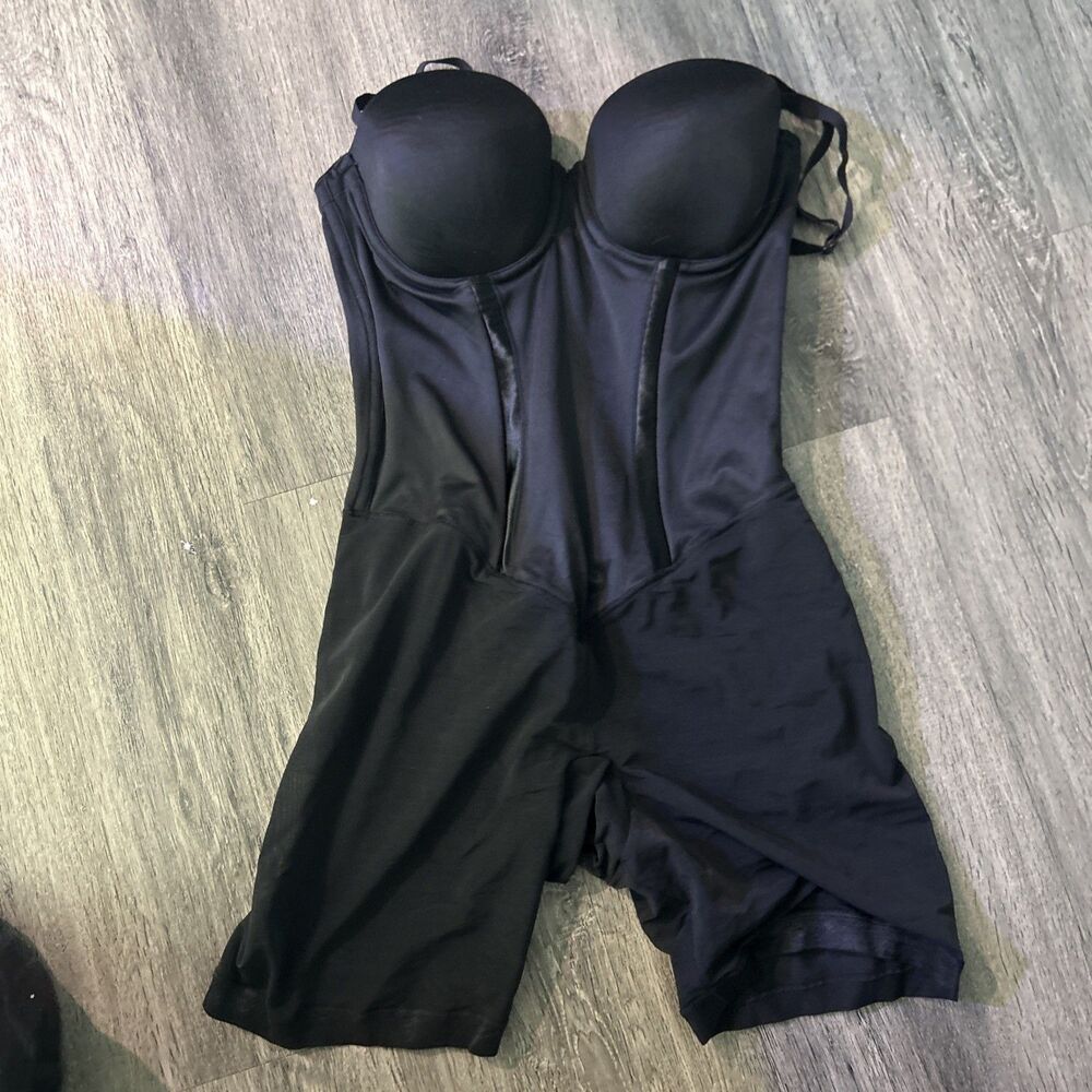 Flexees Easy-Up Strapless Unitard #2356 Black 38B Convertible Open Gusset, Wired